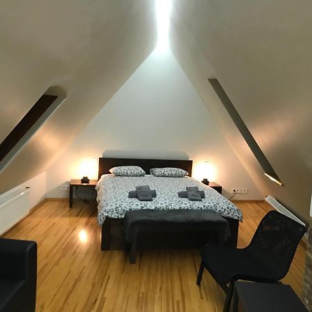 Doma Square Penthouse, In The Heart Of Old Town Riga Exterior foto